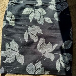 Ann Taylor Charcoal and Silver Leaf Pencil Skirt